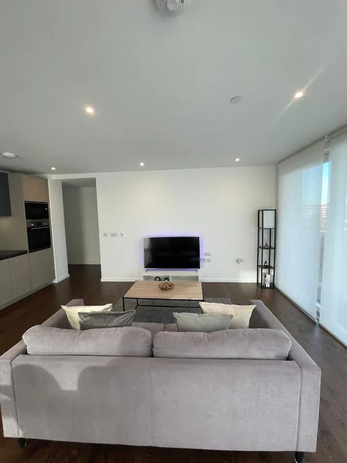 Immaculate 2Bed Apartment In London- City Views 0*, London United Kingdom